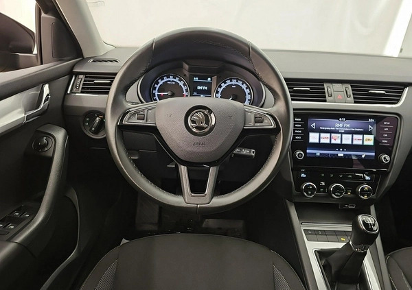 Skoda Octavia cena 61500 przebieg: 116776, rok produkcji 2019 z Jaworzno małe 379